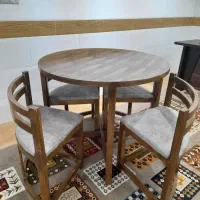 مبل ۷نفره کارکرده با میزناهارخوری کم جا|حراج|یزد, |دیوار