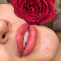 آموزش ارایش دائم و ارائه کلیه خدمات آرایشیو میکرو|خدمات آرایشگری و زیبایی|آبیک, |دیوار