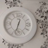 ساعت دیواری سالم