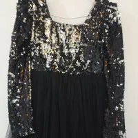 تعدادی مانتو و لباس در حد نو با قیمت مناسب