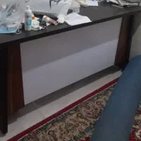 میز تحریر چوبی بدون خط و خش