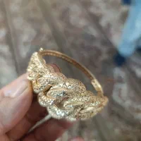النگو دستبندی 20گرم و750سوت اصلا تو دست ننداخته