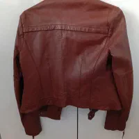 کاپشن چرم|لباس|صدرا-فارس, فاز ۲|دیوار