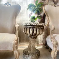 گلدان و گل رزین خاکی طلایی