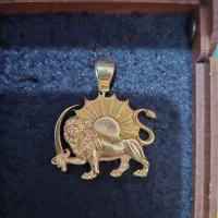 تعدادی طلای نو ۳۰۰ بالای تابلو
