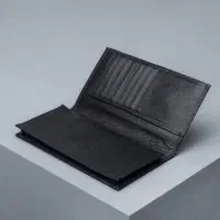 کیف پول و مدارک چرم مشکی گم شده