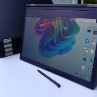 لپ‌تاپ لنوو لمسی 360 درجه قلم دار