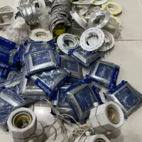 تعدادی کلیدپریض قاب هالوژن سرپریچ مترحک دیوار سقفی|لامپ و چراغ|کرج, حصارک بالا|دیوار