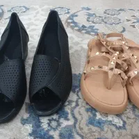 تعدادی دمبایی طبی سایز های ۴۰ و ۴۱ و ۳۹ نو هست