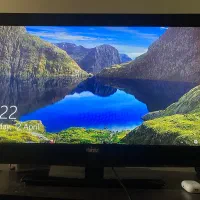 تلویزیون و میزش