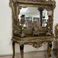 کنسول و آینه بهمراه شمعدان و ساعت و بوفه