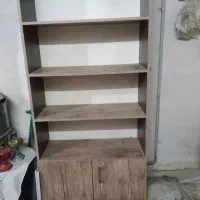 کتابخانه دیواری