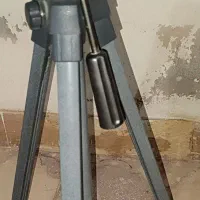 سه پایه دوربین و فلش موبایل وغیره