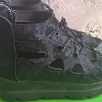 کفش سایز 37