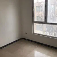 73-متری-نوساز-و-فول-در-پیروزی