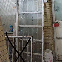 درب ساختمان آهنی