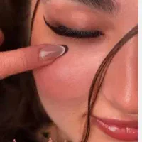 آموزش حرفه ای اکستنشن مژه (از صفر تا درآمد بالا)
