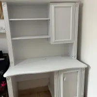 میز تحریر در حد نو