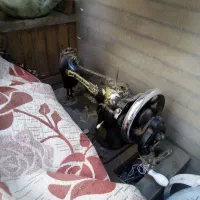 چرخ خیاطی عطیقه