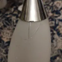 لوستر سه شاخه فقط یکی از حباب ترک خورده وچسب زده|لوستر و چراغ آویز|شیراز, هفت تنان|دیوار