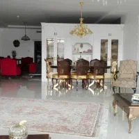 ۲۷۰ متری کلاسیک در برج مسکونی، منطقه اصیل نشین