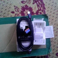 شارژر 15وات و کابل و رم  توضیحات ختمن خواننده شود