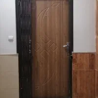 درب ورودی آپارتمان بهمراه حفاظ|مصالح و تجهیزات ساختمان|مهدی شهر, |دیوار