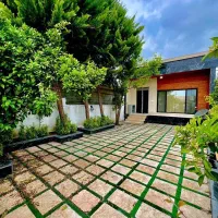 ویلا-مدرن-سرسبز-حیاط-دلباز-منطقه-جنگلی