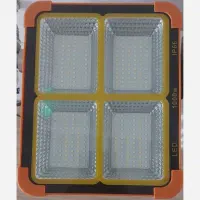 پروژکتور ۱۰۰۰ وات خورشیدی و شارژی