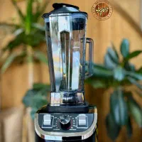 بلندر ( مخلوط کن ) و پارچ بلندر