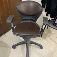 صندلی چرخ دار در حد نو