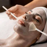 آموزش و خدمات پوست و اسکین کر
