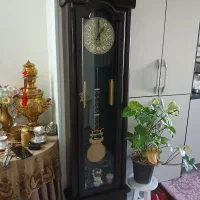 ساعت ایستاده تمیز و سالم