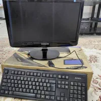 مانیتور و کیبورد