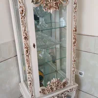 ساعت دیواری و مینی بوفه تمیز سالم