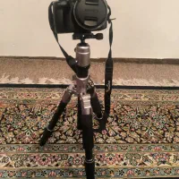 دوربین کنون با سه پایه المینیومی