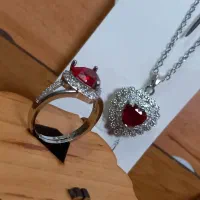 گردنبند بدلیجات|بدلیجات|قم, دروازه ری|دیوار