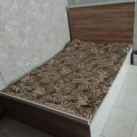 تخت یک نفره