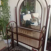 آینه|آینه|مشهد, چهارچشمه|دیوار