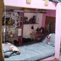تخت دو طبقه به همراه تشک