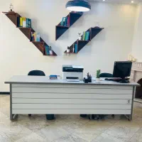 میز منشی و صندلی