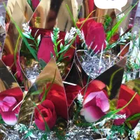 گل روز مادر عمده|گل مصنوعی|محمدشهر, محمدشهر|دیوار