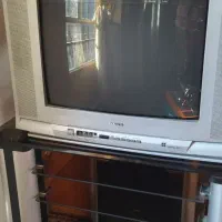 تلویزیون پارس با میز شیشه ای|تلویزیون و پروژکتور|تویسرکان, |دیوار