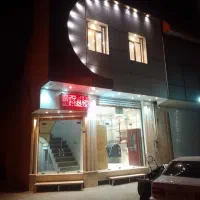 ملک ۳طبقه(یک قواره پشت بر چهارراه)