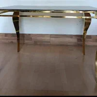 میز تالاری کویین