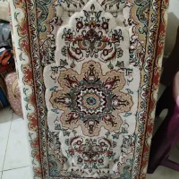 پشتی کرمی گل برجسته
