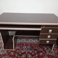 میز کامپیوتر سالم