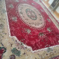 فرش قرمز