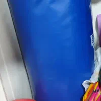 کیسه بوکس و دستکش