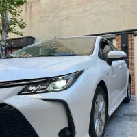 تویوتا کرولا هیبرید ۱۸۰۰